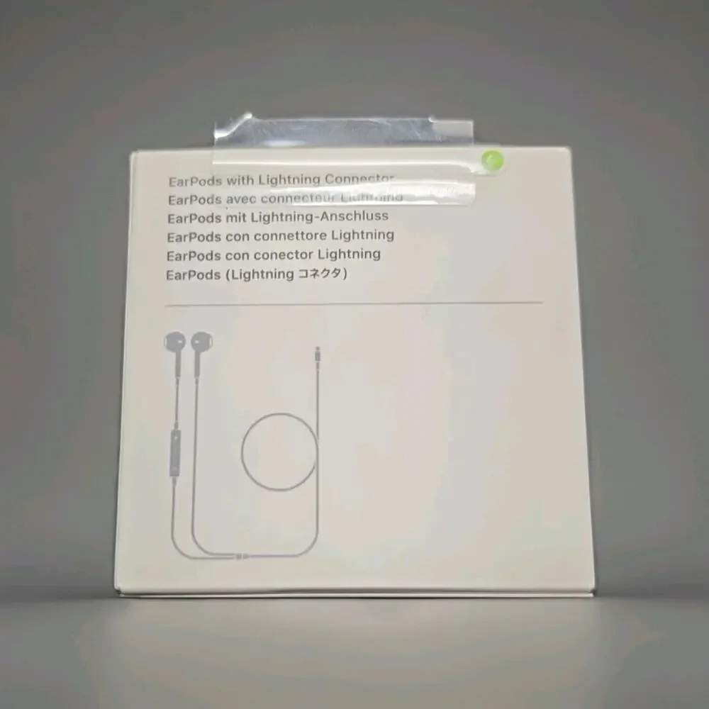 Apple EarPods with Lightning Connector In Ear Canal Headset - White